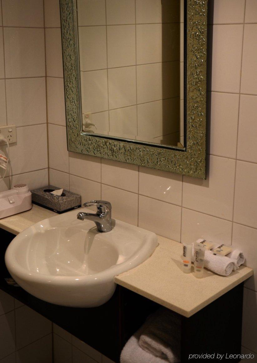 Quest Gordon Place Melbourne Room photo