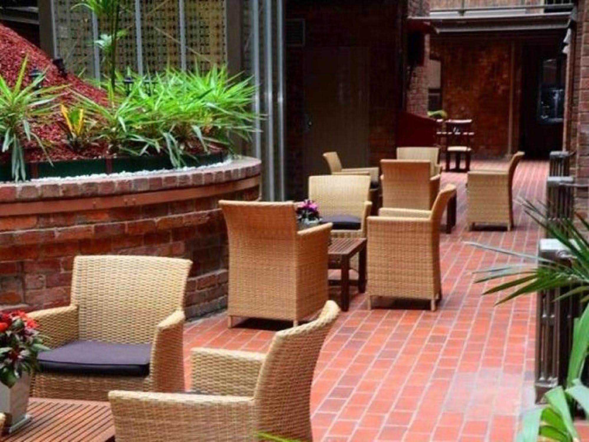 Quest Gordon Place Melbourne Exterior photo